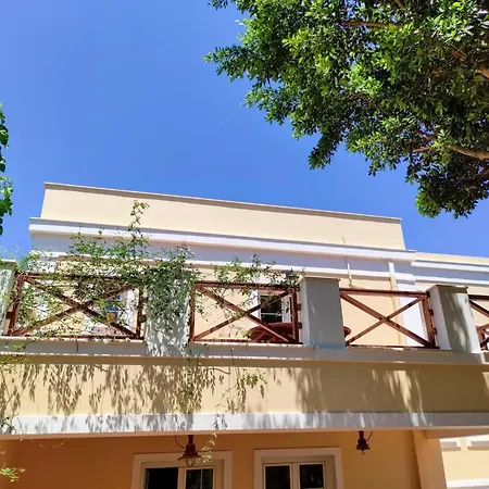 Villa Lovely Villa With Garden Parking In Syros Greece Rozia